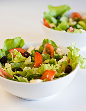 Low FODMAP Greek Salad